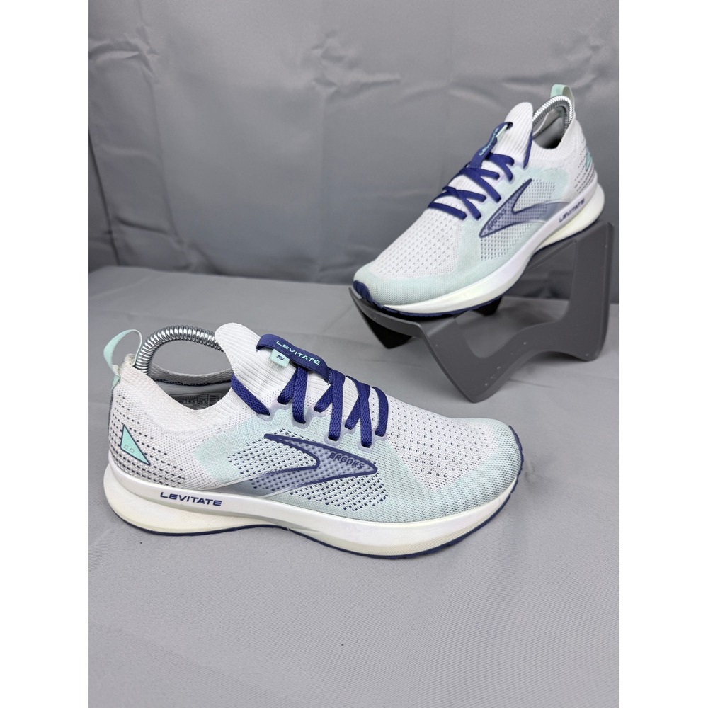 Brooks Levitate StealthFit 5 Womens Running Shoes White Navy 1203591B127 8.5